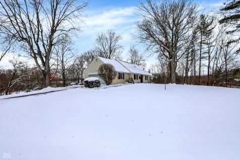 656 Spring Hills Drive Zionsville IN 46077