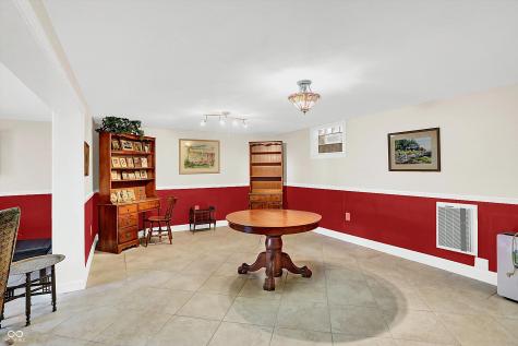 656 Spring Hills Drive Zionsville IN 46077