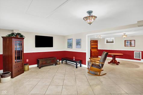 656 Spring Hills Drive Zionsville IN 46077
