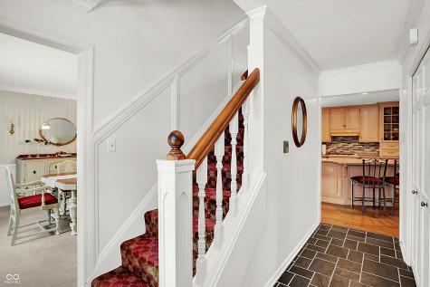 656 Spring Hills Drive Zionsville IN 46077