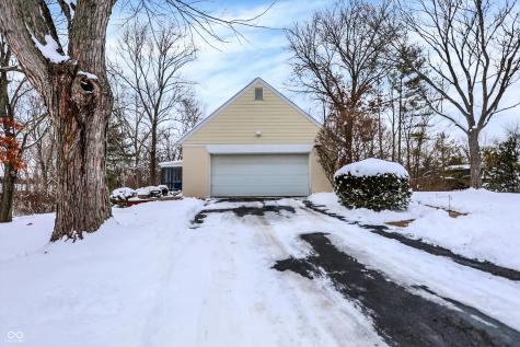 656 Spring Hills Drive Zionsville IN 46077