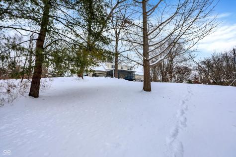 656 Spring Hills Drive Zionsville IN 46077