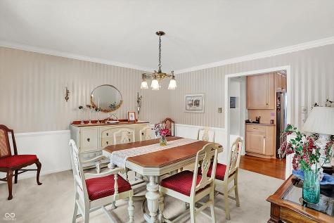 656 Spring Hills Drive Zionsville IN 46077