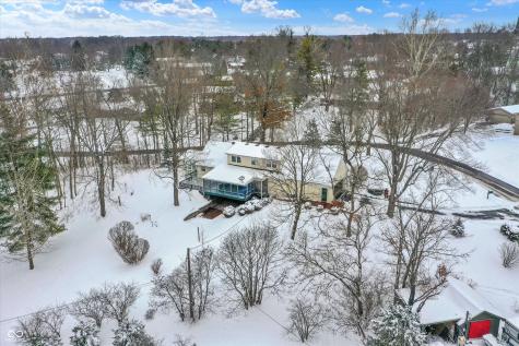 656 Spring Hills Drive Zionsville IN 46077