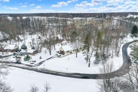 656 Spring Hills Drive Zionsville IN 46077