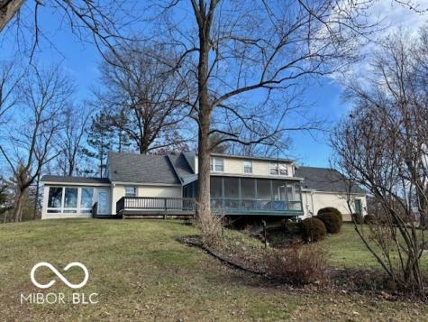 656 Spring Hills Drive Zionsville IN 46077