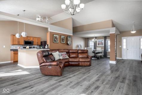 1511 Amberwoods Court Indianapolis IN 46239