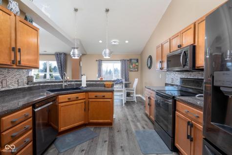 1511 Amberwoods Court Indianapolis IN 46239