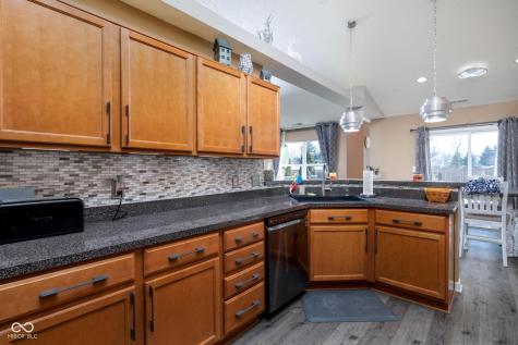 1511 Amberwoods Court Indianapolis IN 46239