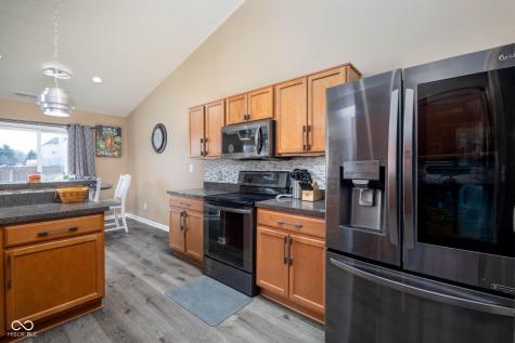 1511 Amberwoods Court Indianapolis IN 46239