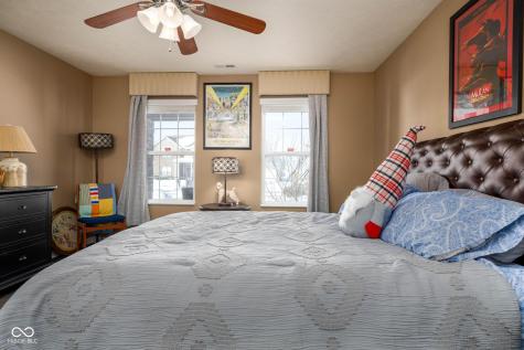 1511 Amberwoods Court Indianapolis IN 46239