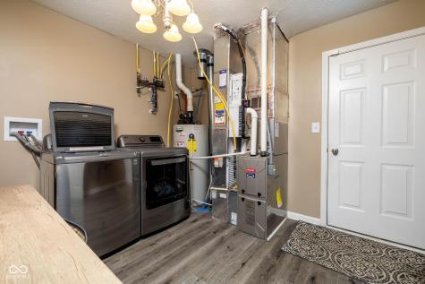 1511 Amberwoods Court Indianapolis IN 46239
