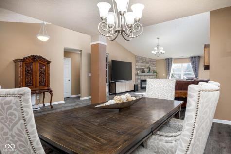 1511 Amberwoods Court Indianapolis IN 46239