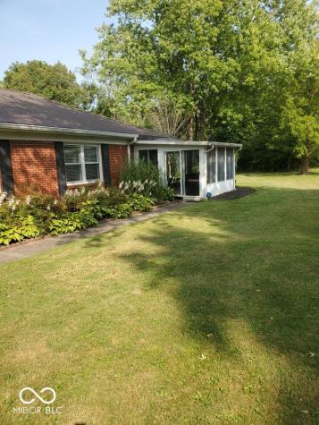 1322 Greenway Drive Anderson IN 46011