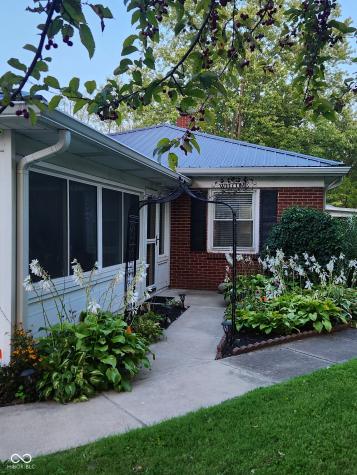 1322 Greenway Drive Anderson IN 46011
