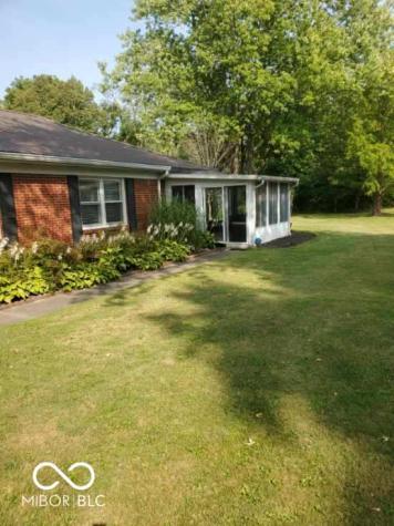 1322 Greenway Drive Anderson IN 46011