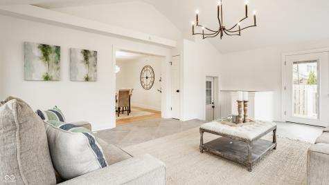 3750 Briarwood Drive Indianapolis IN 46240