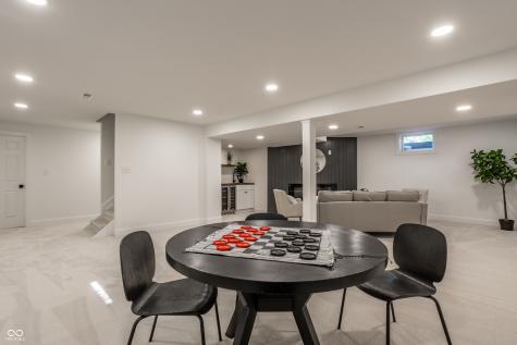 3750 Briarwood Drive Indianapolis IN 46240