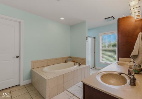 3839 Meadowbrook Drive Seymour IN 47274