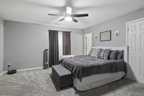5042 Emmert Drive Indianapolis IN 46221