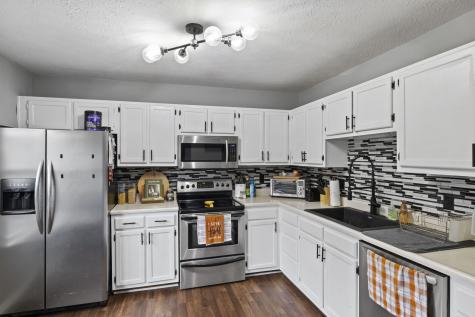 5042 Emmert Drive Indianapolis IN 46221