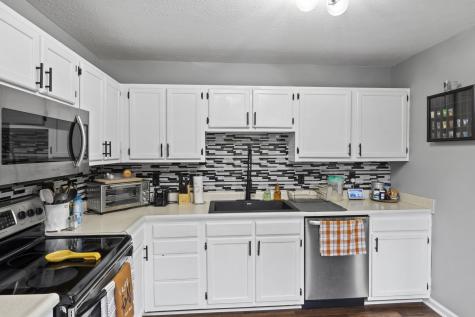 5042 Emmert Drive Indianapolis IN 46221