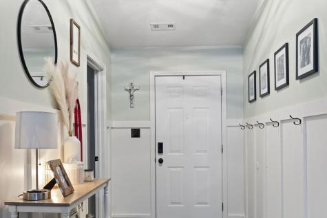 5042 Emmert Drive Indianapolis IN 46221