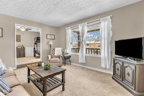 10345 Whispering Winds Street Indianapolis IN 46234