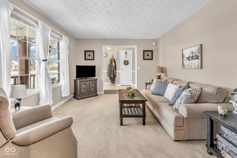 10345 Whispering Winds Street Indianapolis IN 46234