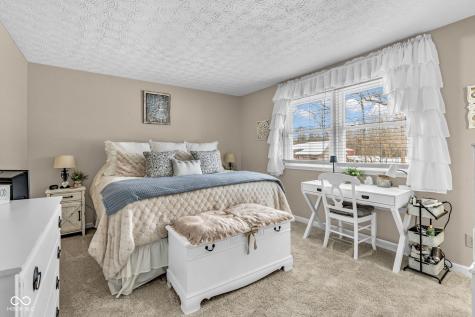 10345 Whispering Winds Street Indianapolis IN 46234