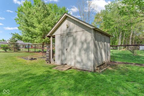 10345 Whispering Winds Street Indianapolis IN 46234