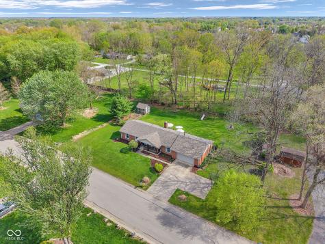 10345 Whispering Winds Street Indianapolis IN 46234