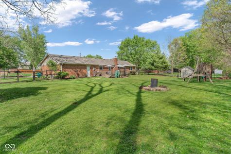10345 Whispering Winds Street Indianapolis IN 46234