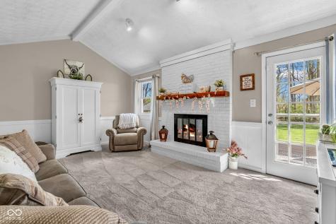 10345 Whispering Winds Street Indianapolis IN 46234