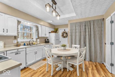 10345 Whispering Winds Street Indianapolis IN 46234