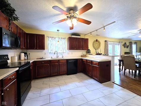 10611 Armstead Avenue Indianapolis IN 46234