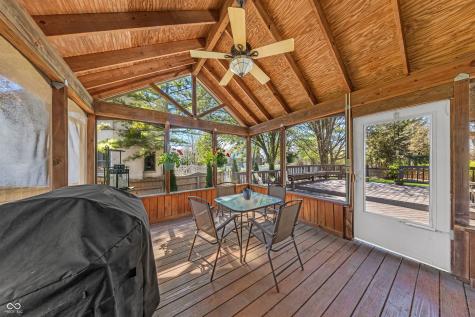 12231 Geist Cove Drive Indianapolis IN 46236