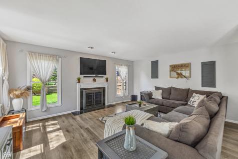 12231 Geist Cove Drive Indianapolis IN 46236
