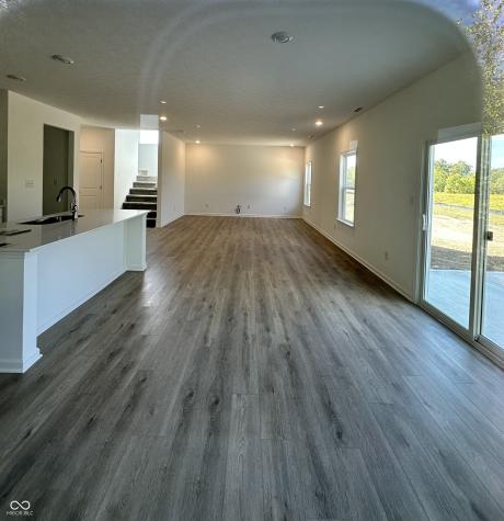 1924 Hill Lake Lane Indianapolis IN 46239