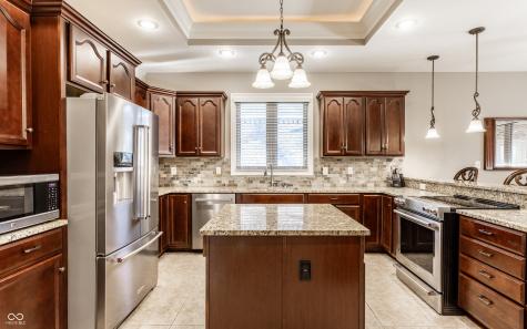 6639 Flowstone Way Indianapolis IN 46237