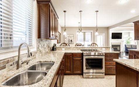 6639 Flowstone Way Indianapolis IN 46237