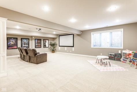 6639 Flowstone Way Indianapolis IN 46237
