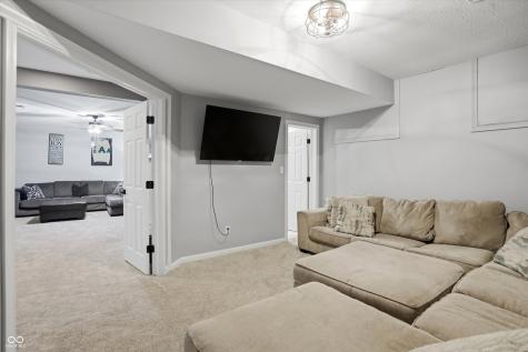 6502 Calais Circle Indianapolis IN 46220