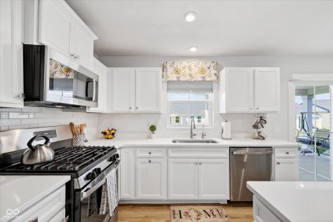 2748 Stonebridge Drive Lebanon IN 46052
