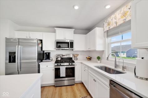 2748 Stonebridge Drive Lebanon IN 46052