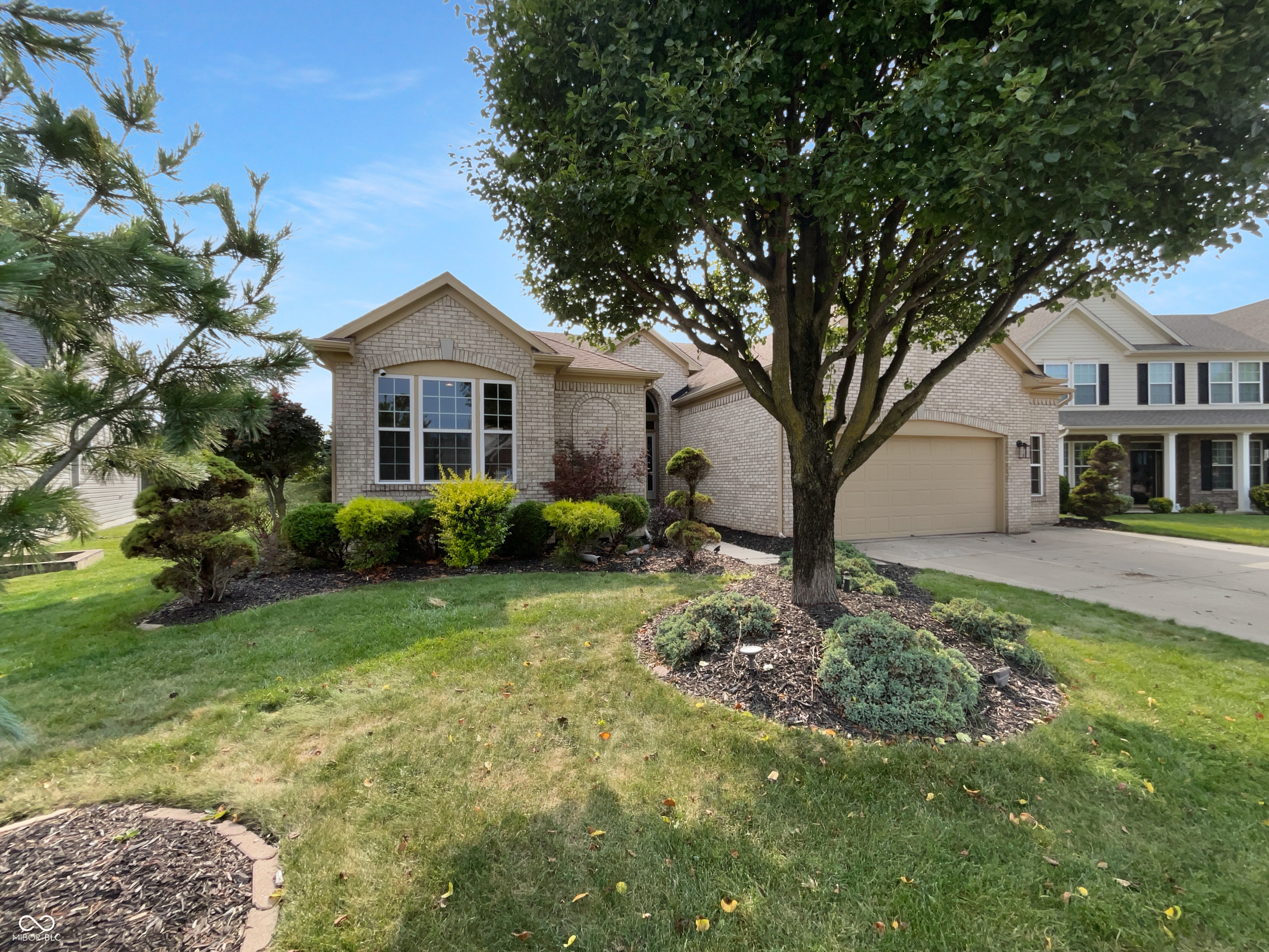 2556 Greythorne Drive Indianapolis IN 46239