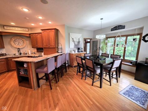 2418 Somerset Circle Franklin IN 46131
