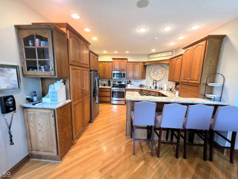 2418 Somerset Circle Franklin IN 46131