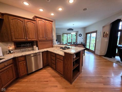 2418 Somerset Circle Franklin IN 46131