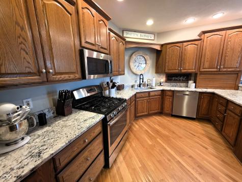 2418 Somerset Circle Franklin IN 46131